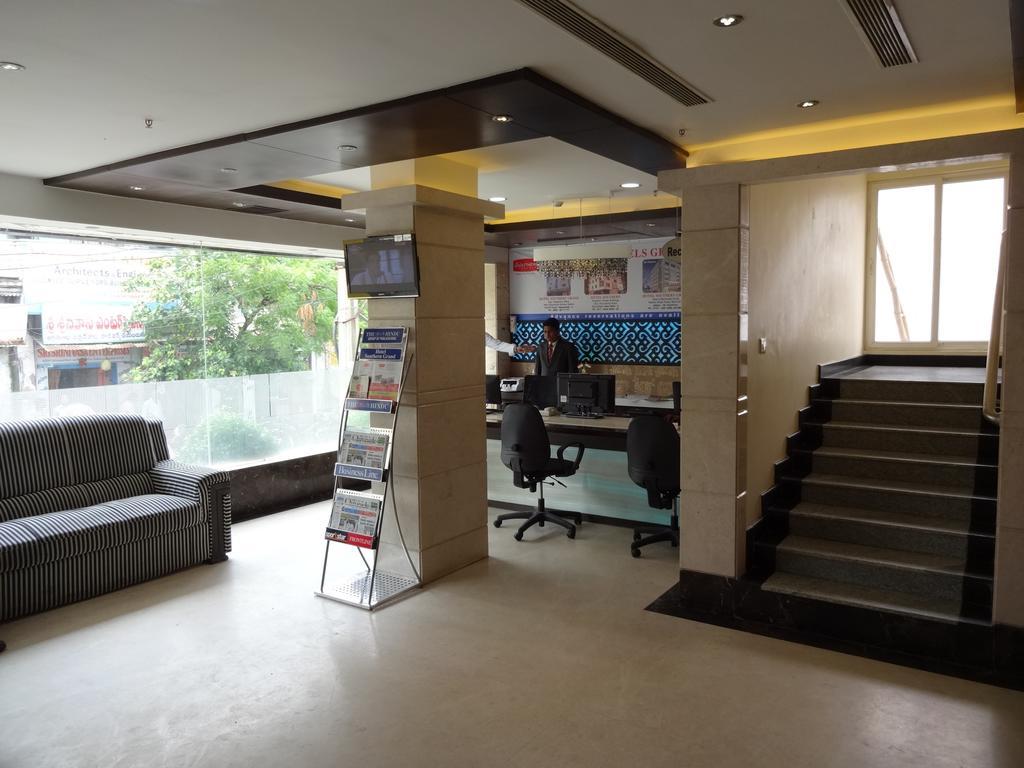 Hotel Southern Grand Vijayawāda Extérieur photo